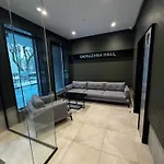 в жк Okruzhna Hall героїв упа, окружна, кульпарківська *