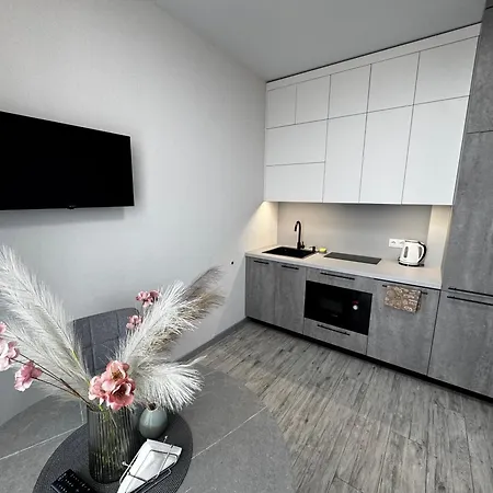 в жк Okruzhna Hall окружна кульпарківська * リヴィウ