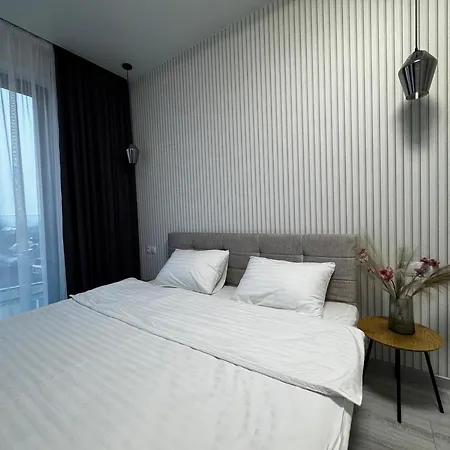 в жк Okruzhna Hall окружна кульпарківська Apartmán *