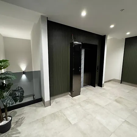 в жк Okruzhna Hall окружна кульпарківська *