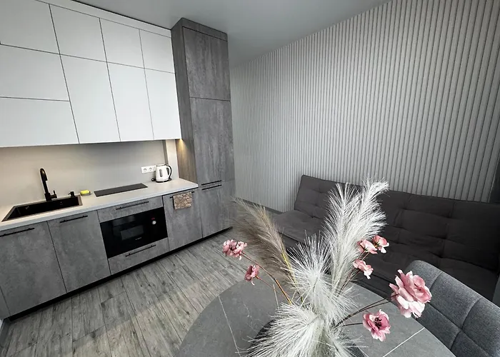 в жк Okruzhna Hall окружна кульпарківська *