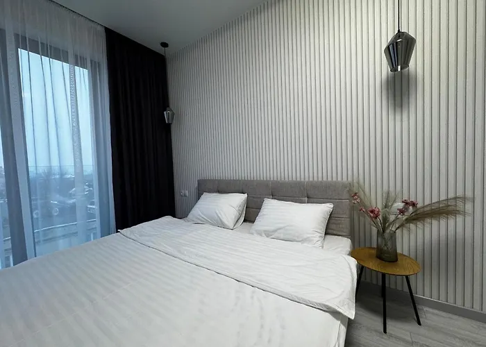 в жк Okruzhna Hall окружна кульпарківська Apartmán *