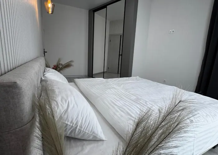 в жк Okruzhna Hall окружна кульпарківська * リヴィウ